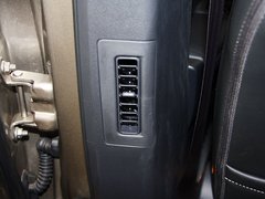 2013款 2.5 CVT 四驱舒适导航版 5座