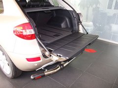 2013款 2.5 CVT 四驱舒适导航版 5座