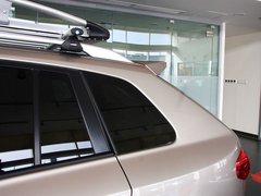 2013款 2.5 CVT 四驱舒适导航版 5座