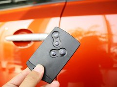 2013款 2.5 CVT 四驱舒适导航版 5座