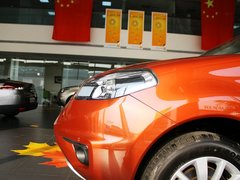 2013款 2.5 CVT 四驱舒适导航版 5座