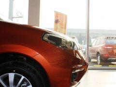 2013款 2.5 CVT 四驱舒适导航版 5座