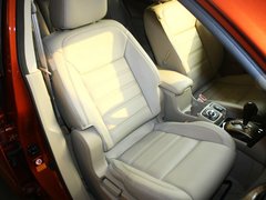 2013款 2.5 CVT 四驱舒适导航版 5座