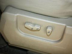 2013款 2.5 CVT 四驱舒适导航版 5座