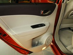 2013款 2.5 CVT 四驱舒适导航版 5座