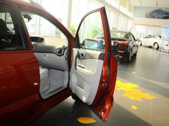 2013款 2.5 CVT 四驱舒适导航版 5座
