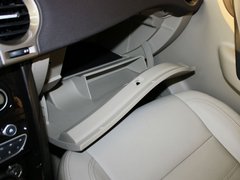 2013款 2.5 CVT 四驱舒适导航版 5座