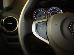 2013款 2.5 CVT 四驱舒适导航版 5座