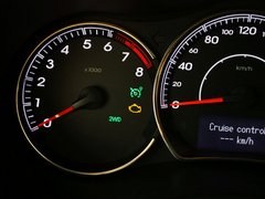 2013款 2.5 CVT 四驱舒适导航版 5座