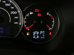 2013款 2.5 CVT 四驱舒适导航版 5座