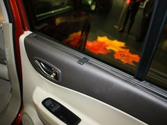 2013款 2.5 CVT 四驱舒适导航版 5座