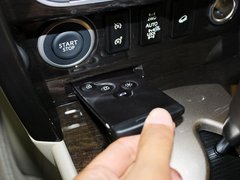 2013款 2.5 CVT 四驱舒适导航版 5座