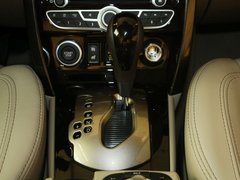 2013款 2.5 CVT 四驱舒适导航版 5座