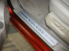 2013款 2.5 CVT 四驱舒适导航版 5座
