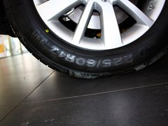 2013款 2.5 CVT 四驱舒适导航版 5座