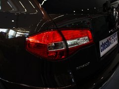 2013款 2.5 CVT 四驱舒适导航版 5座