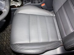 2013款 2.5 CVT 四驱舒适导航版 5座