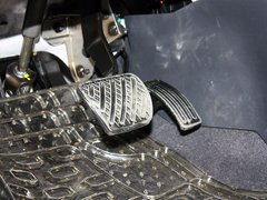 2013款 2.5 CVT 四驱舒适导航版 5座