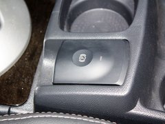2013款 2.5 CVT 四驱舒适导航版 5座
