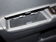 2013款 2.5 CVT 四驱舒适导航版 5座