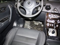 2013款 2.5 CVT 四驱舒适导航版 5座