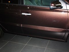2013款 2.5 CVT 四驱舒适导航版 5座