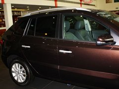 2013款 2.5 CVT 四驱舒适导航版 5座