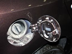 2013款 2.5 CVT 四驱舒适导航版 5座