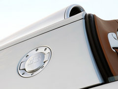 2009款 8.0T 爱马仕特别版