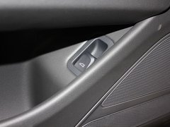 2013款 50TFSI quattro 豪华型