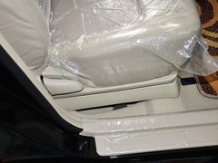 2013款 1.5L 手動 尊貴型