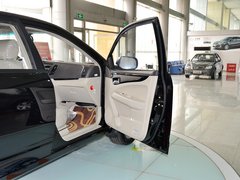 2013款 1.5L 手動 尊貴型