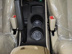 2013款 1.5L 手动 尊贵型