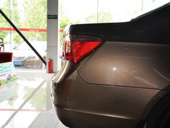 2012款 2.0L 手动 尊贵型
