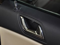 2012款 2.0L 手動 尊貴型