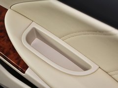 2012款 2.0L 手動 尊貴型