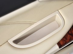 比亚迪G6 2012款 2.0L 手动 尊贵型