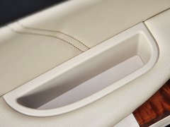2012款 2.0L 手動 尊貴型