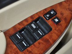2012款 2.0L 手動 尊貴型