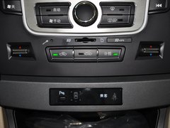 2012款 1.5T 手动 尊贵型