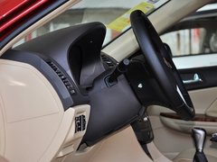 2012款 1.5T 手动 尊贵型
