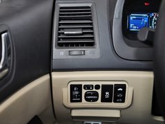 2012款 1.5T DCT 尊荣型