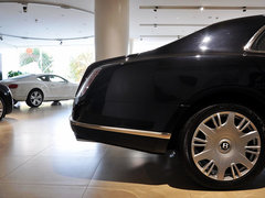 2011款 6.8T 豪华版