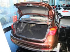 2013款 1.6L 自动 Premium