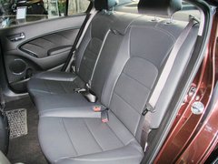 2013款 1.6L 自动 Premium