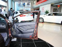 2013款 1.6L 自动 Premium