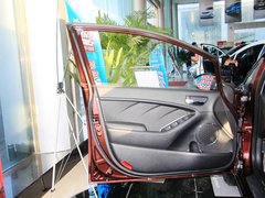 2013款 1.6L 自动 Premium
