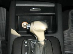 2013款 1.6L 自动 Premium