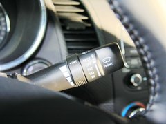 2013款 1.6L 自动 Premium