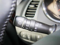 2013款 1.6L 自动 Premium